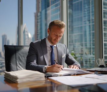 Открыть компанию в Sharjah Media City (SHAMS) 