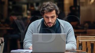 Переезд в Эмираты: фриланс или номад виза