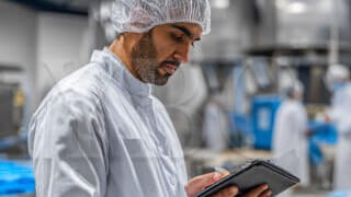 Получить разрешение на деятельность, не связанную с халяльной пищей в Дубае