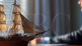 Постановка под португальский флаг судна